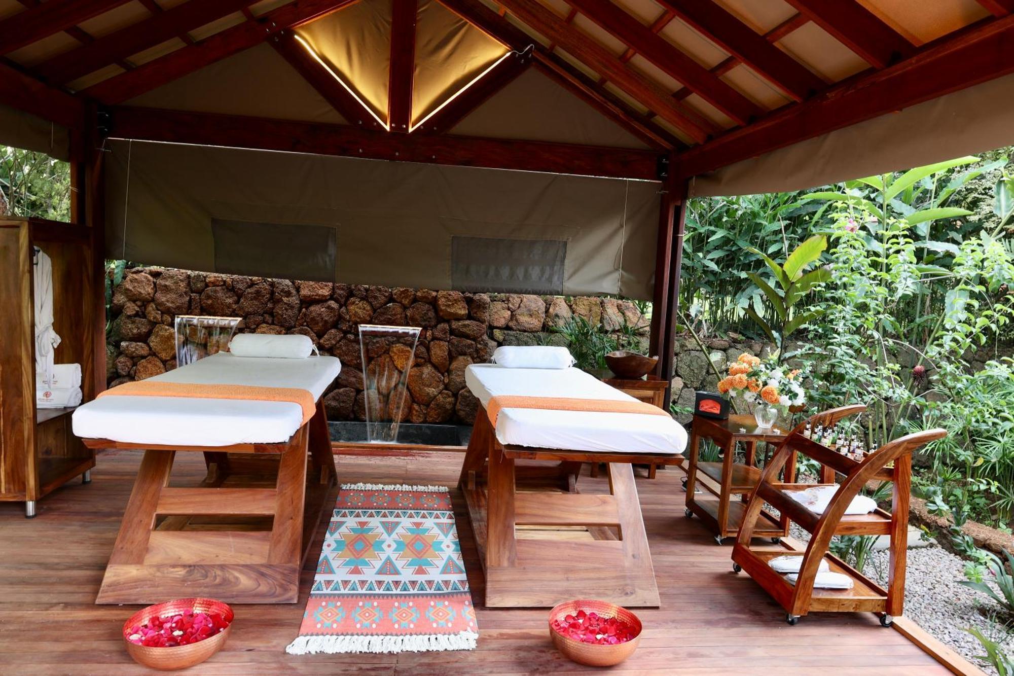 Divine Resort & Spa Kampala Extérieur photo